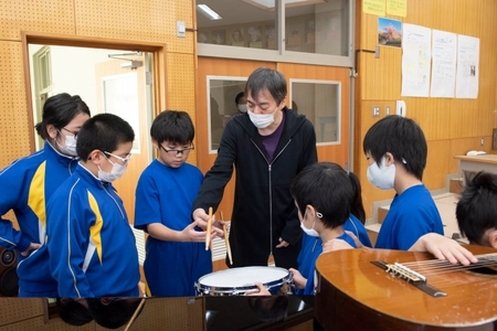 福島県双葉郡富岡町の子どもたちと使う良質な楽器を募集 　-Professionals in School Project-