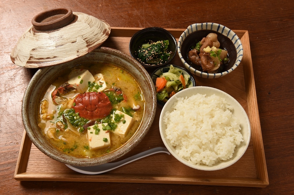 ズガニ定食商品名:「ズガニ定食」/価格:2,180円(税込)