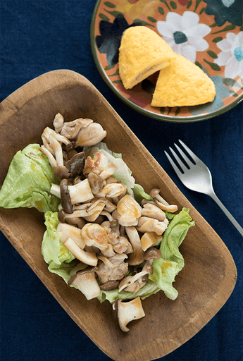 具入りオムレツ+きのこのソテーサラダ