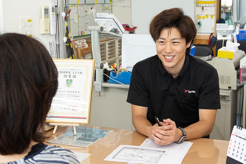 フロントでの接客