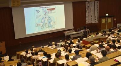 近畿大学医学部・近畿大学病院×大阪狭山市による共同開催　市民公開講座「いつまでもキレイな姿勢で歩けるように」