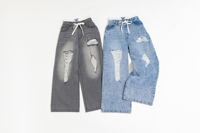 【トレンド部】Wウエストデニム　￥4,950（税込）　