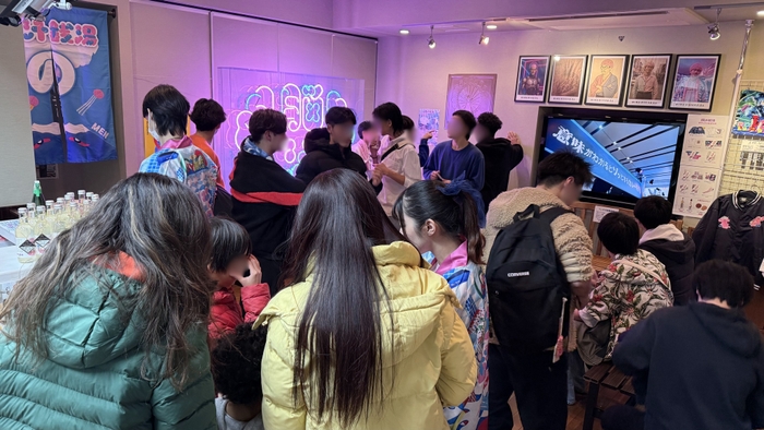 ロビーは常にお客様が絶えない賑わいに