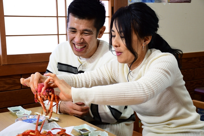 名物・伊勢エビをほおばる!