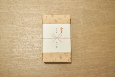 どんな形状のギフトも熨斗対応しております。1