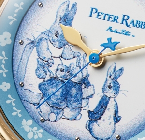 ピーターラビット時計アップ