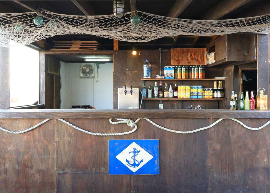 海の家のカウンター