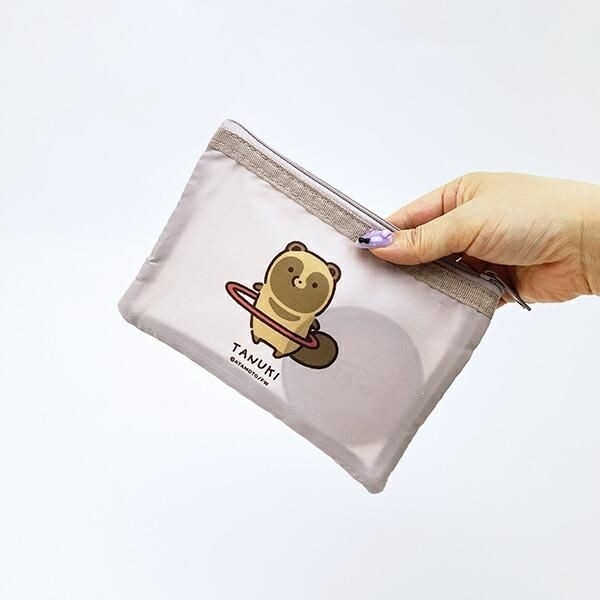 タヌキとキツネのポーチ特集