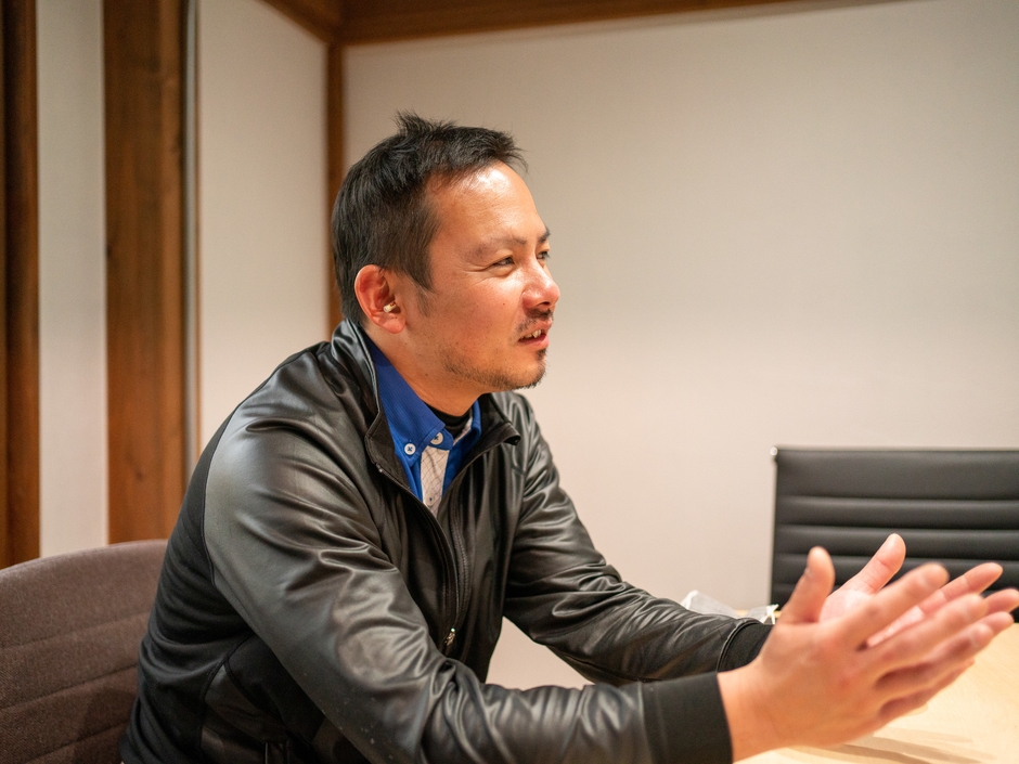 展望について語る代表取締役の伊藤