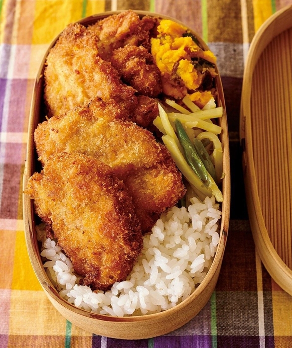 しらい のりこさんの「みそ漬けカツレツ弁当」