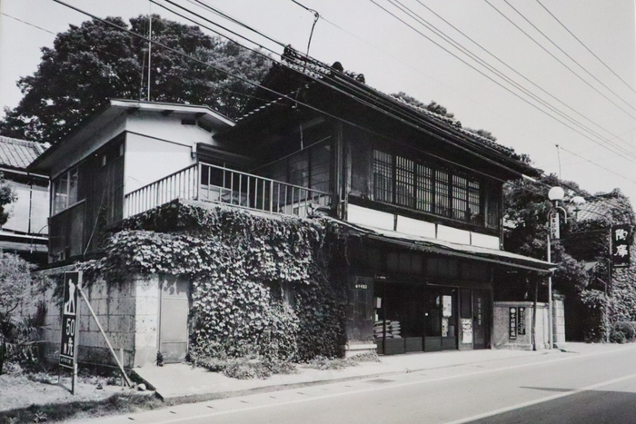 店舗の外観(昭和初期)