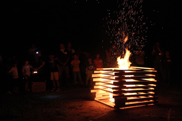 キャンプファイヤーも実施