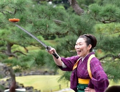 江戸曲独楽（昨年の様子）