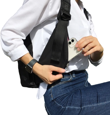 Makuakeにて多数の支援！リュックを下ろさずスマホを収納　 両翼ポケットリュック『WINGSACK1』が3色展開で販売中！