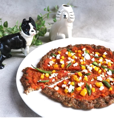 日本初！老舗精肉店が挑戦した“ワンちゃん専用ピザ”が大ヒット！ 販売開始から2年で3万枚突破！フードロス削減にも大きく貢献