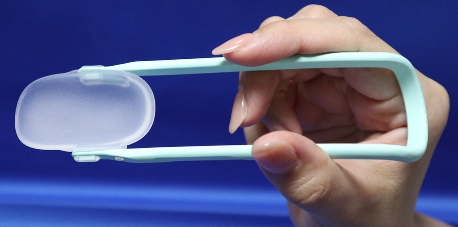 飲み口が開閉するスプーン 開