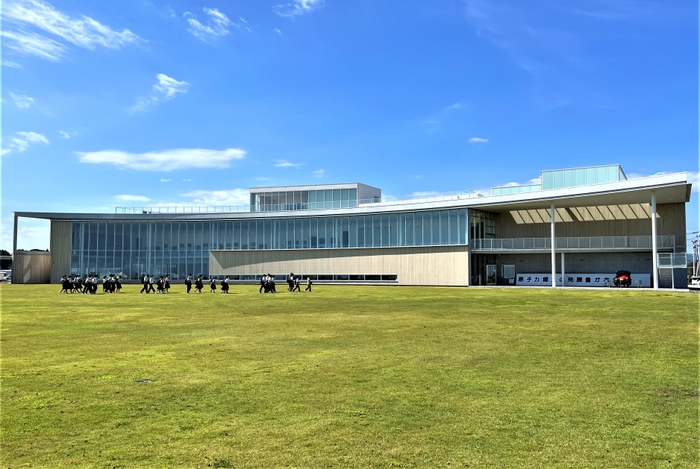 東日本大震災・原子力災害伝承館の外観（福島県双葉郡双葉町）©東日本大震災・原子力災害伝承館