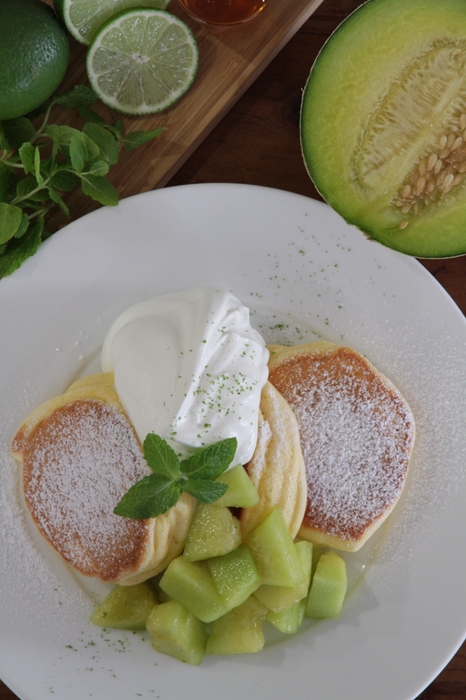 「茨城メロンパンケーキ ライムの香り」