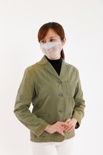 “空気が通る”透明マスク 5