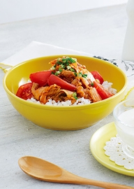 みそ豚キムチとトマトの丼