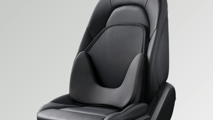 人間工学に基づいた立体デザインを採用