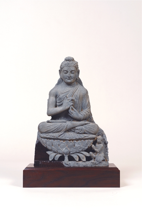 説法印仏坐像　3世紀頃