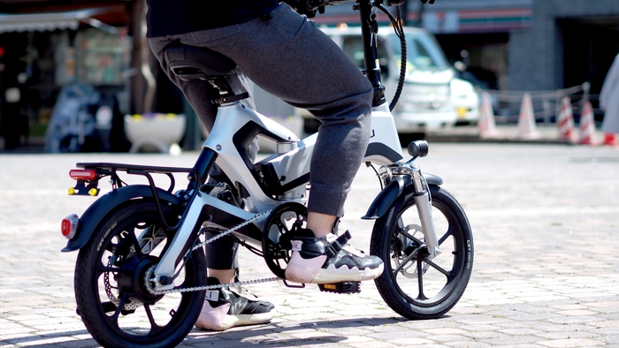 パワーアシスト自転車で なおかつ パンクしにくい自転車