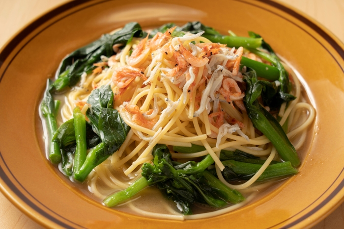 菜の花入りしらすと桜エビのパスタ