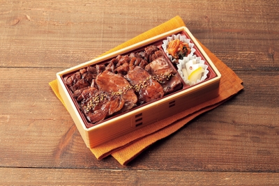 【頂極】博多和牛角切りロースとカルビ弁当