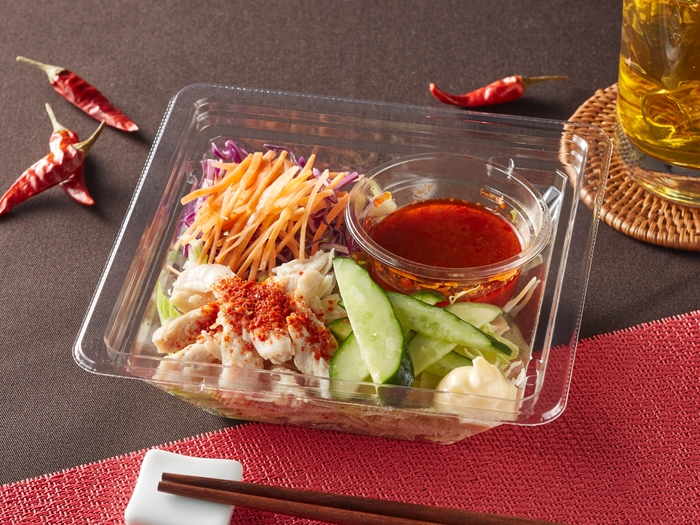 蒸し鶏と胡瓜のサラダ(画像はイメージです。)