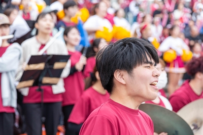 声を張り上げて声援を送る吹奏楽部(ナゴヤドーム前写真部Freude提供写真)