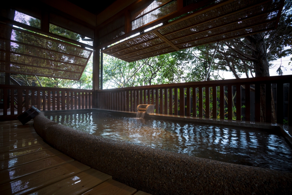 【はなれ５棟】夕日ヶ浦温泉露天風呂一例