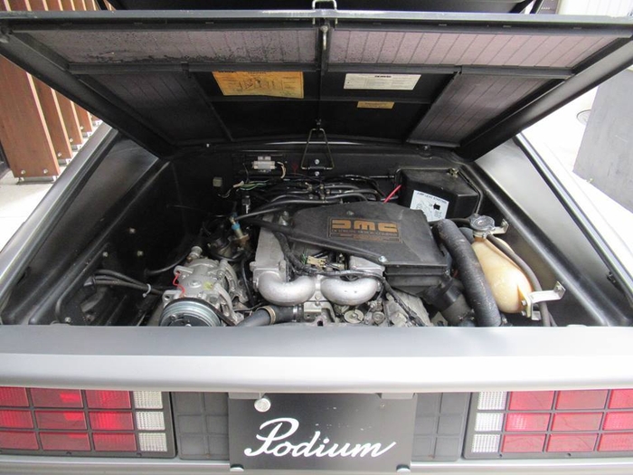 デロリアン DMC-12 エンジンルーム