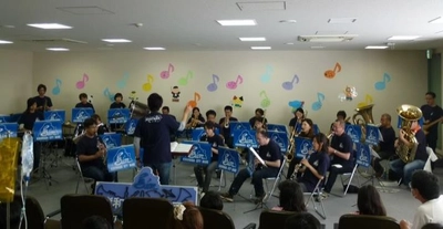 岸和田市音楽団がミニコンサートを開催　近畿大学医学部附属病院