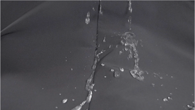 ITINERANTジャケットの撥水性能