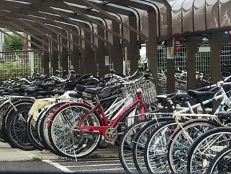 「ヒヤリ・ハット」から「まさか」の自転車事故 携帯の「ながら運転」による自転車事故　前年同期比で約2.3倍に増加