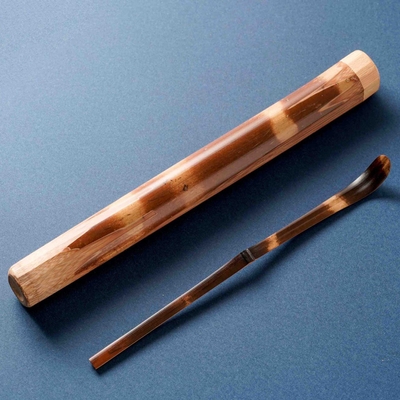 縄の後が残る煤竹