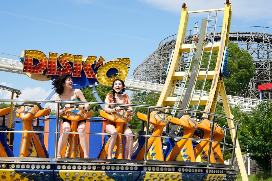 水着でのアトラクション乗車イメージ