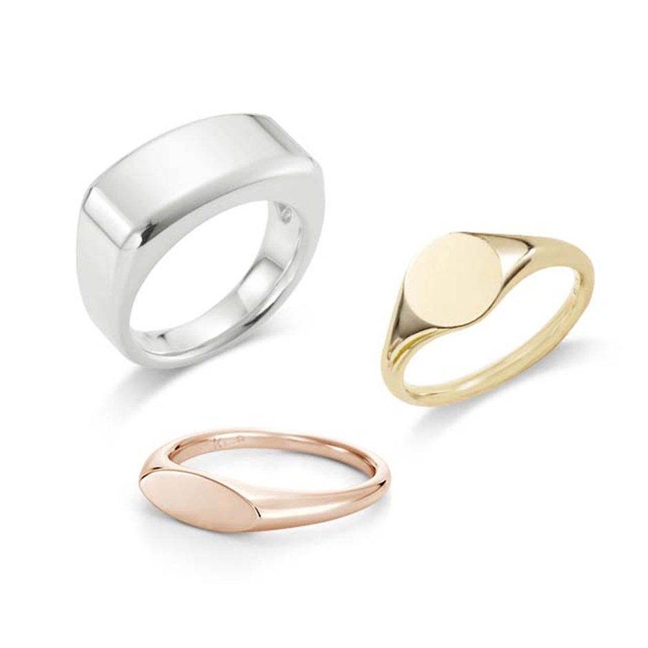 シグネットリングは幅太デザインから細身のものまで