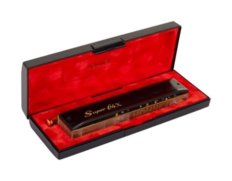 Stevie Wonder Harmonica　(C)Julien's Auctions