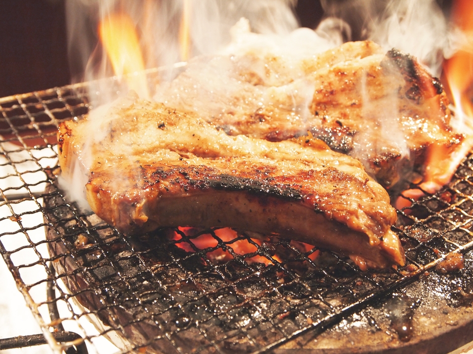 スペアリブ炭火焼