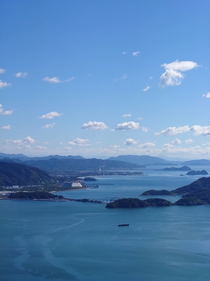 タイトル「晩秋の下松港」