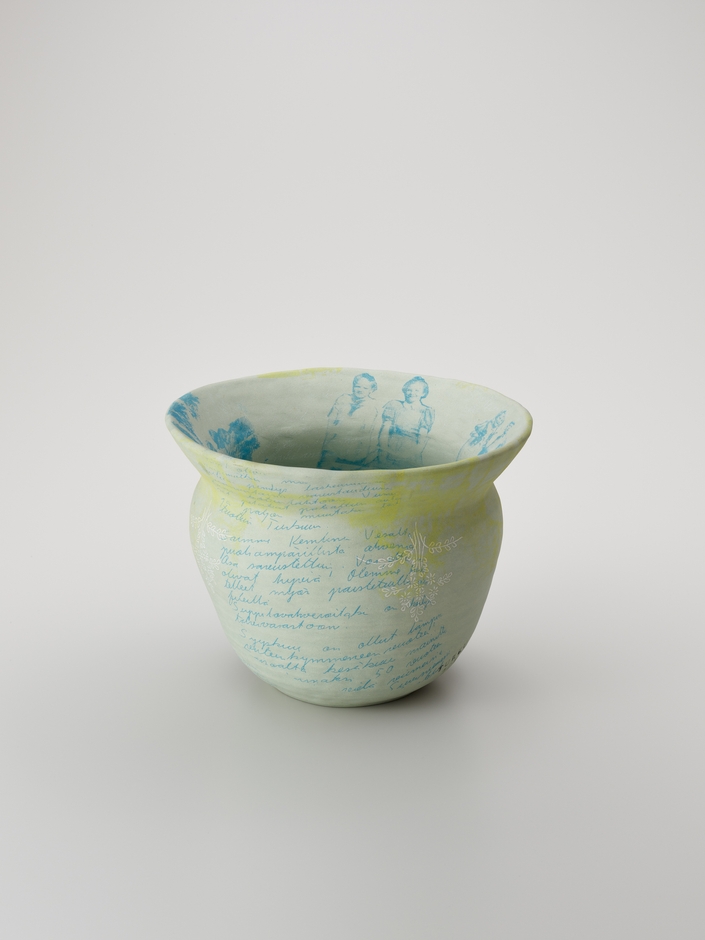 (11)Satoko Sai+Tomoko Kurahara「レーナ／インナーランドスケープス、トゥルク」2011年　当館蔵　撮影＝今村裕司