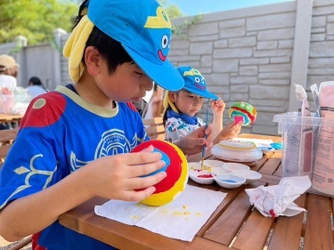 日陰や室内で楽しめる！夏休みの宿題ピッタリの体験を淡路島「ニジゲンノモリ」で！ クラフト体験『モンスター＆怪獣 素焼き色塗り』のご案内