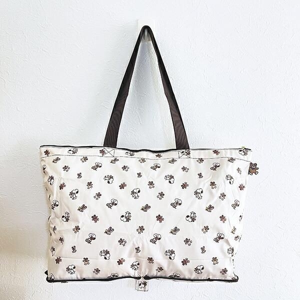 スヌーピーの折り畳みバッグ