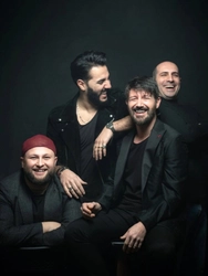 【YouTube再生2,500万回目前！】
オーディション番組で審査員が涙した、奇跡のボーカル・グループ
 ナポリ発「THE SUPER 4」待望の初来日ツアーが2026年5月に決定！