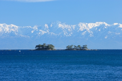 富山湾の海、澄んだ北陸の空