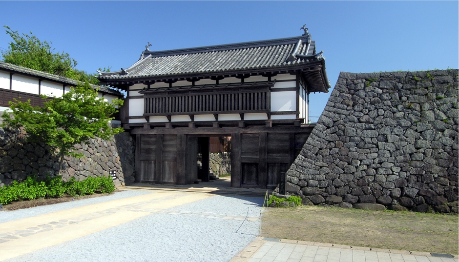 小諸城大手門
