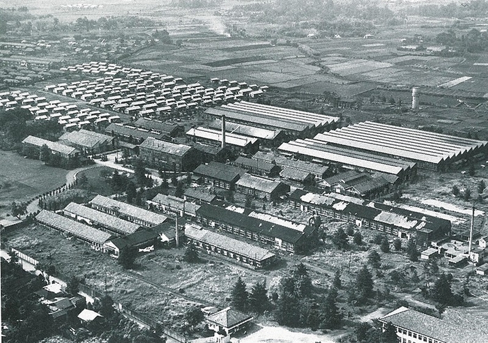 調布市国領に広大な敷地を有していたJUKIの前身「東京重機製造工業組合｣（JUKI提供）