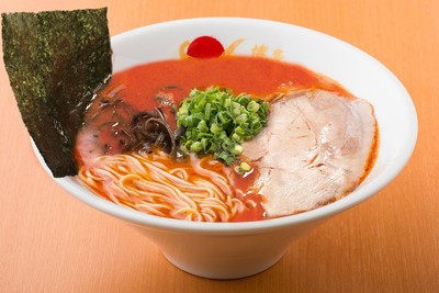 沖縄限定 辛豚ラーメン